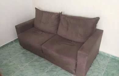 Imagem: A casa possui 1 Dormitório, 1 Banheiro e está localizado