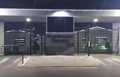 Imagem: A casa em condomínio possui 2 Dormitórios, 1 Banheiro, 4 Vagas