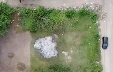 Imagem: O terreno possui 240m² de Área e está localizado em Riviera