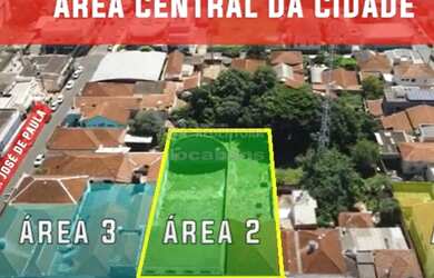 Imagem: O terreno possui 1.500m² de Área e está localizado em Centro