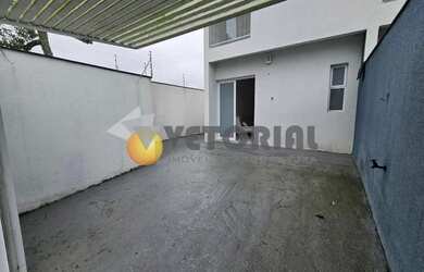 Imagem: A casa em condomínio possui 2 Dormitórios, 3 Banheiros, 1