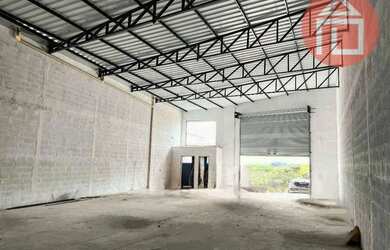 Imagem: O depósito possui 3 Vagas na garagem, 205m² de Área, Imóvel