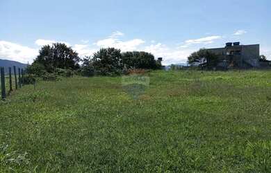 Imagem: O terreno possui 1.555m² de Área e está localizado em Anchieta