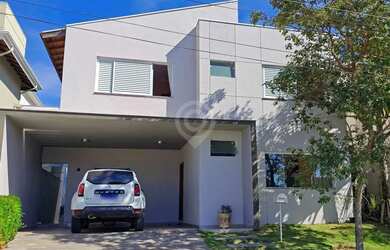 Imagem: A casa em condomínio possui 3 Dormitórios, 3 Banheiros, 4