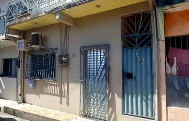 Imagem 8: Casa e 2 ap alugados comercial