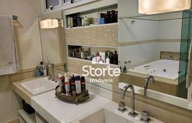 Imagem 12: Casa de Alto Padrão com 4 Suítes à venda, 225m² por R$ 1.500.000 -...