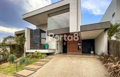 Imagem: A casa em condomínio possui 2 Dormitórios, 5 Banheiros, 4