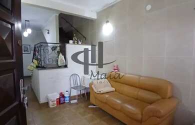 Imagem: A casa possui 3 Dormitórios, 3 Banheiros, 1 Vaga na garagem