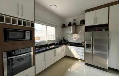 Imagem 7: Casa à venda em Indaiatuba, Residencial Beira da Mata, com 3 suítes, com 210 m²