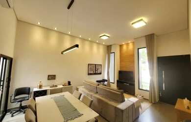 Imagem: A casa em condomínio possui 3 Dormitórios, 4 Banheiros, 2