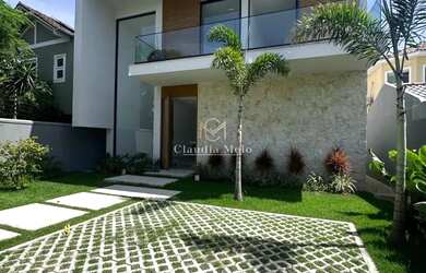 Imagem: A casa em condomínio possui 5 Dormitórios, 5 Banheiros, 3