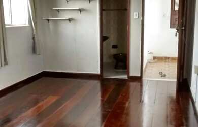 Imagem: O apartamento possui 1 Dormitório, 1 Banheiro, 1 Vaga na garagem