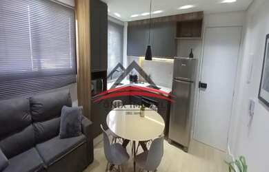 Imagem: O apartamento possui 1 Dormitório, 1 Banheiro, 1 Vaga na garagem