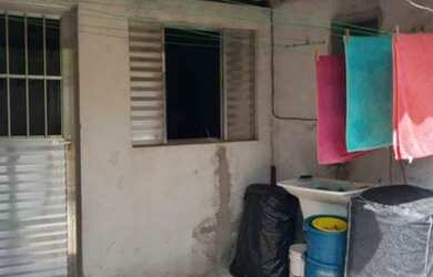 Imagem: A casa possui 2 Dormitórios e está localizado em Campo Grande