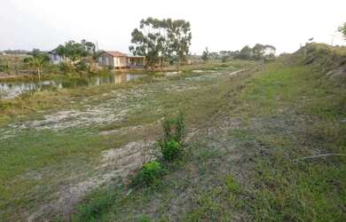 Imagem: O terreno possui 375m² de Área e está localizado em Centro