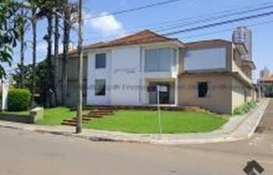 Imagem: O depósito possui 5 Vagas na garagem, 1.100m² de Área e