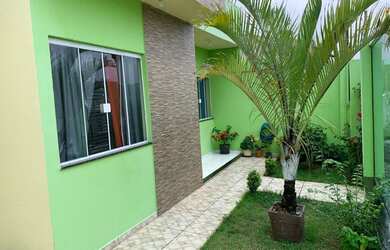 Imagem: A casa possui 2 Dormitórios, 2 Banheiros, 1 Vaga na garagem