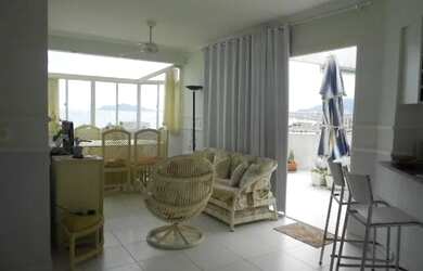 Imagem: O apartamento possui 2 Dormitórios, 1 Banheiro, 2 Vagas na