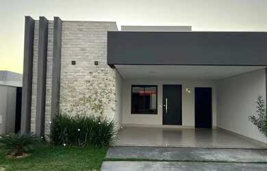 Imagem: A casa em condomínio possui 3 Dormitórios, 4 Banheiros, 4