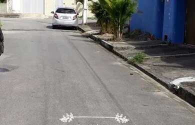 Imagem: A casa possui 2 Dormitórios, 2 Banheiros e está localizado