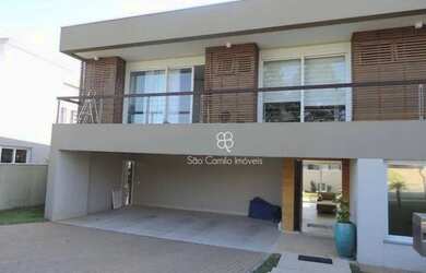 Imagem: A casa em condomínio possui 4 Dormitórios, 5 Banheiros, 5