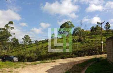 Imagem: O terreno possui 2.280m² de Área e está localizado em Ville