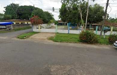 Imagem: A casa possui 2 Dormitórios, 2 Banheiros, 5 Vagas na garagem