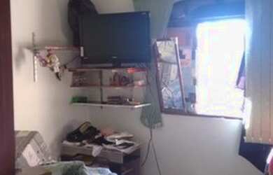 Imagem: A casa possui 4 Dormitórios, 4 Banheiros, 1 Vaga na garagem