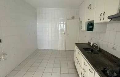 Imagem 7: Lindo AP amplo e repleto com planejados em ótima localização na zona...