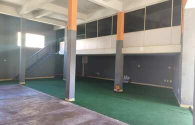 Imagem: O depósito possui 250m² de Área e está localizado em Santo