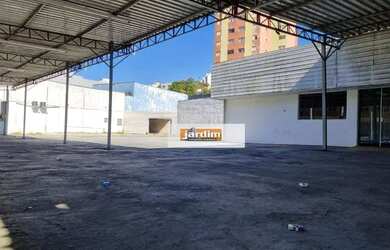 Imagem: O depósito possui 2.097m² de Área e está localizado em