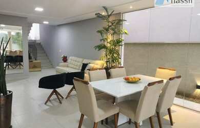 Imagem: A casa em condomínio possui 3 Dormitórios, 4 Banheiros, 4