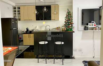 Imagem: O apartamento possui 2 Dormitórios, 2 Banheiros, 1 Vaga na