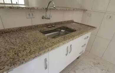 Imagem: A casa possui 2 Dormitórios, 2 Banheiros, 1 Vaga na garagem