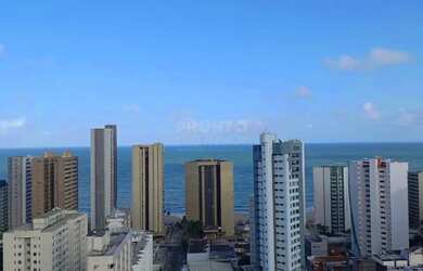 Imagem: O apartamento possui 3 Dormitórios, 1 Banheiro, 2 Vagas na