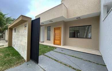 Imagem: A casa possui 2 Dormitórios, 1 Banheiro, 1 Vaga na garagem