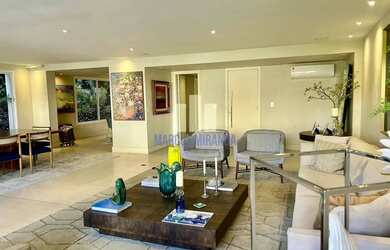 Imagem: O apartamento possui 4 Dormitórios, 2 Banheiros, 2 Vagas na