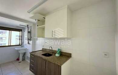 Imagem: O apartamento possui 2 Dormitórios, 2 Banheiros, 1 Vaga na