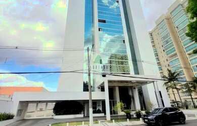 Imagem: O apartamento possui 4 Dormitórios, 3 Banheiros, 3 Vagas na