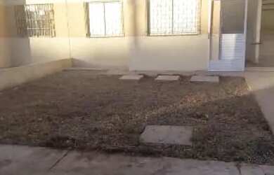 Imagem: A casa possui 2 Dormitórios, 1 Banheiro, 1 Vaga na garagem