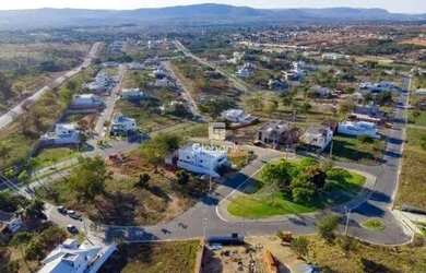 Imagem: O terreno possui 360m² de Área, Imóvel novo e está localizado