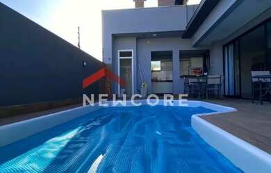 Imagem: A casa possui 4 Dormitórios, 4 Banheiros, 2 Vagas na garagem