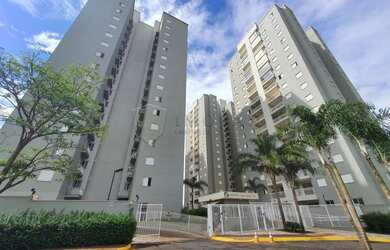 Imagem: O apartamento possui 3 Dormitórios, 2 Banheiros, 2 Vagas na