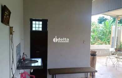 Imagem 11: Rancho com 4 suítes disponível para venda na Área Rural de Uberlândia-MG