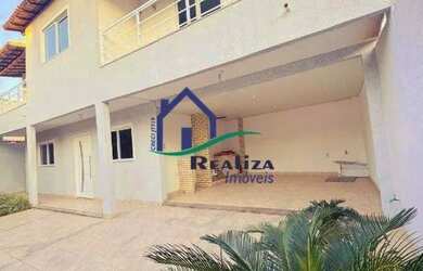 Imagem: A casa possui 2 Dormitórios, 1 Banheiro, 2 Vagas na garagem