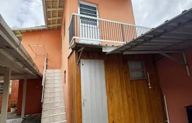 Imagem: A kitnet possui 1 Dormitório, 1 Banheiro e está localizado