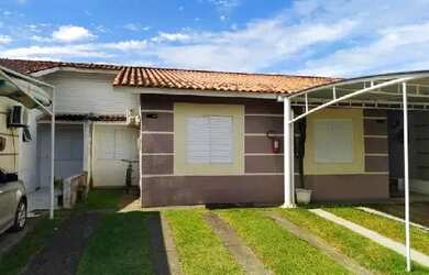 Imagem: A casa possui 2 Dormitórios, 1 Banheiro, 1 Vaga na garagem