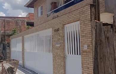 Imagem: A casa em condomínio possui 2 Dormitórios, 2 Banheiros, 1