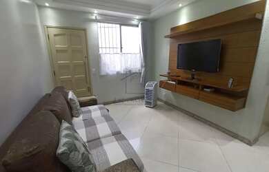 Imagem: O apartamento possui 3 Dormitórios, 1 Banheiro, 1 Vaga na garagem