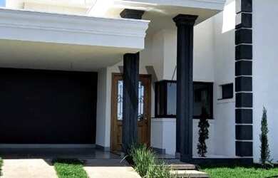 Imagem: A casa em condomínio possui 3 Dormitórios, 5 Banheiros, 2